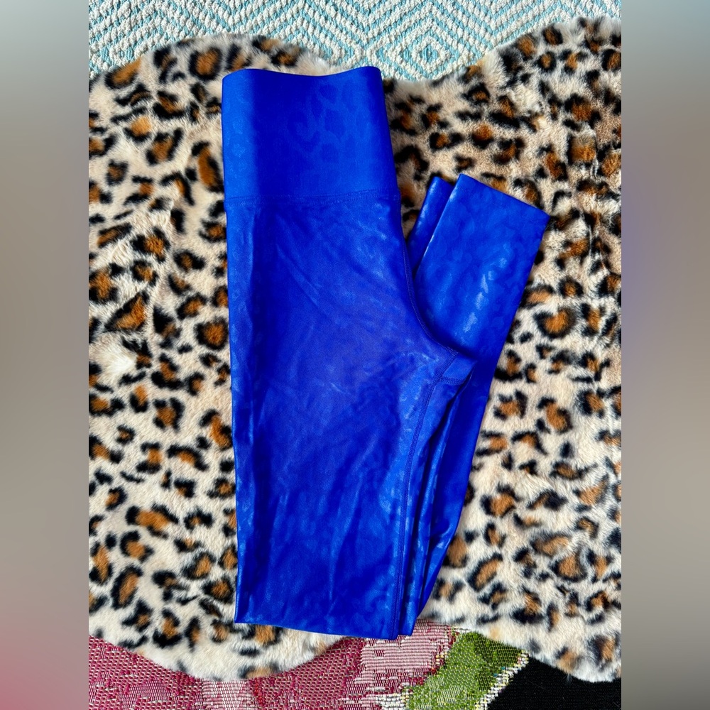 CARBON 38 size small leggings